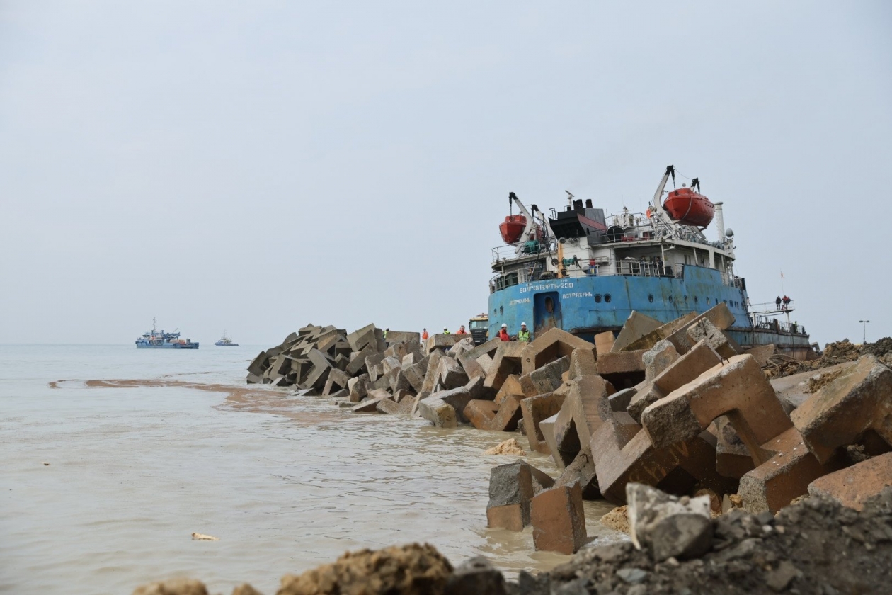 5,8 млрд рублей выделили на ликвидацию танкеров у побережья Краснодарского края Пресс-служба администрации Краснодарского края