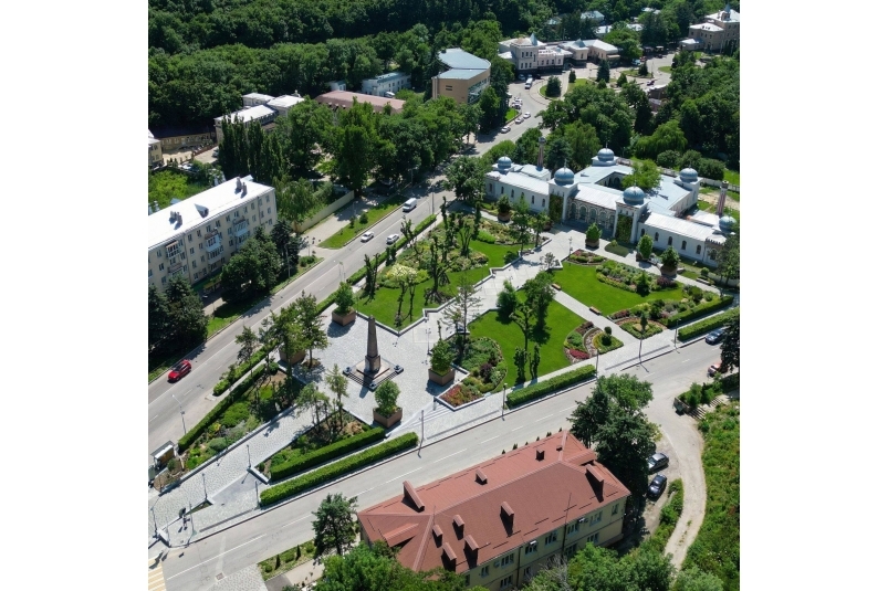 Один из вариантов озеленения сквера &quotОстровские ванны&quot Соцсети главы Железноводска Евгения Бакулина