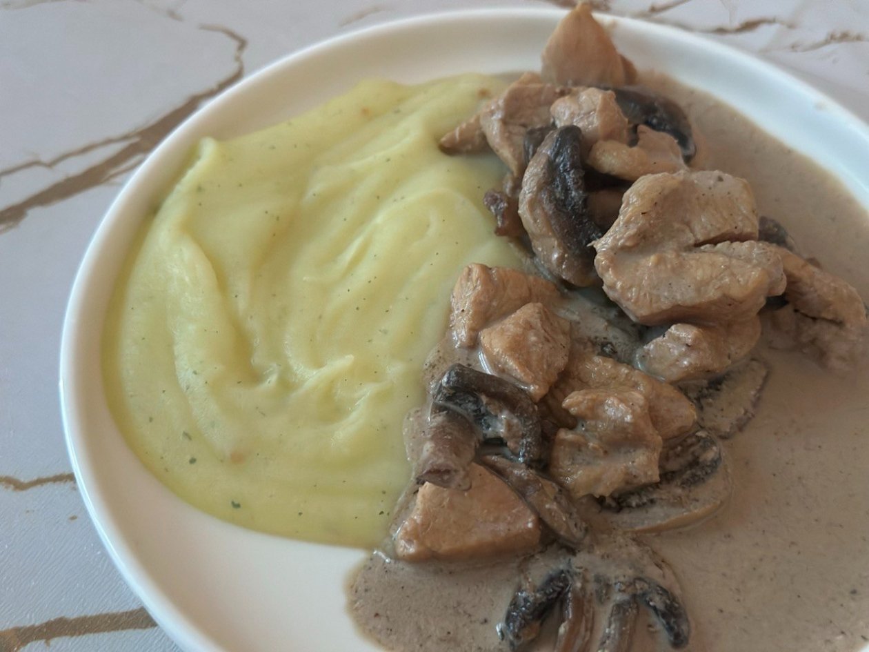 Съедят весь противень за раз: такой ужин из курицы готовлю каждые 3 дня - мясо получается нежнее ресторанного ИА KrasnodarMedia