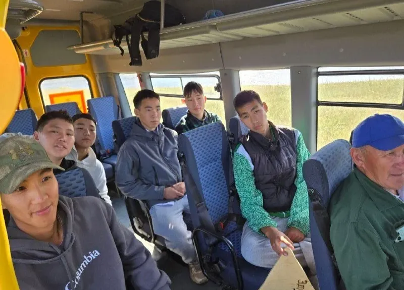 Более 500 новых автобусов получили школы Якутии по партийному проекту пресс-служба главы и правительства РС (Я)