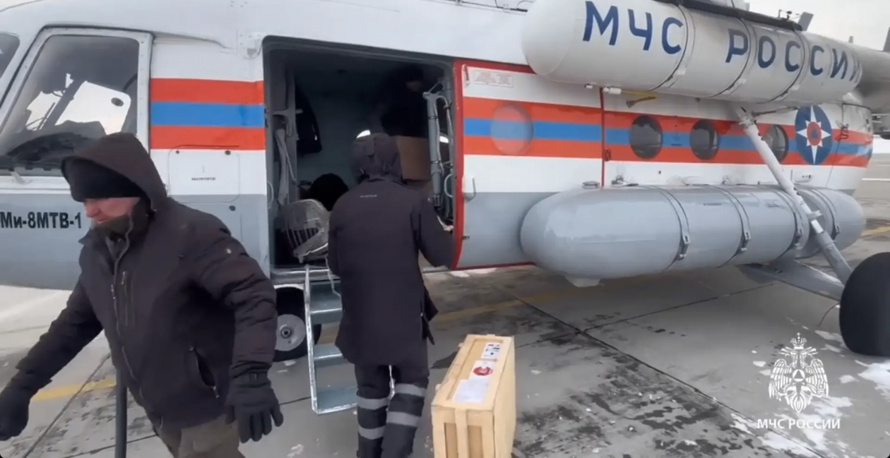 Вертолет Ми-8 МЧС России вылетел из Иркутска в зону ЧС в Бодайбо Пресс-служба ГУ МЧС России по Иркутской области