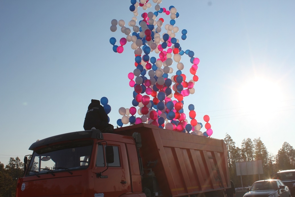 Дорожники сдали четыре отремонтированных участка федеральной трассы "Лена" в Якутии, Фото с места события из других источников