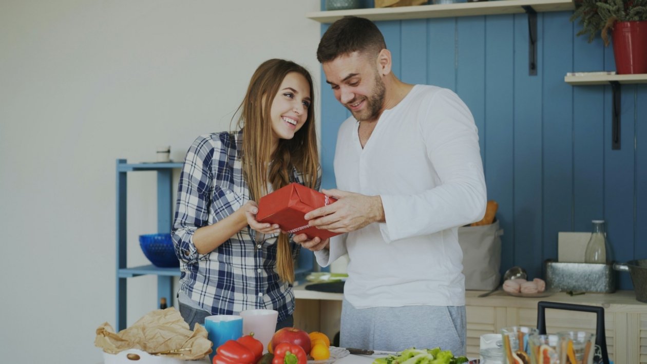 25+ подарков для мужчин ко Дню защитника Отечества - до 1000 рублей Vitaly Gariev/unsplash