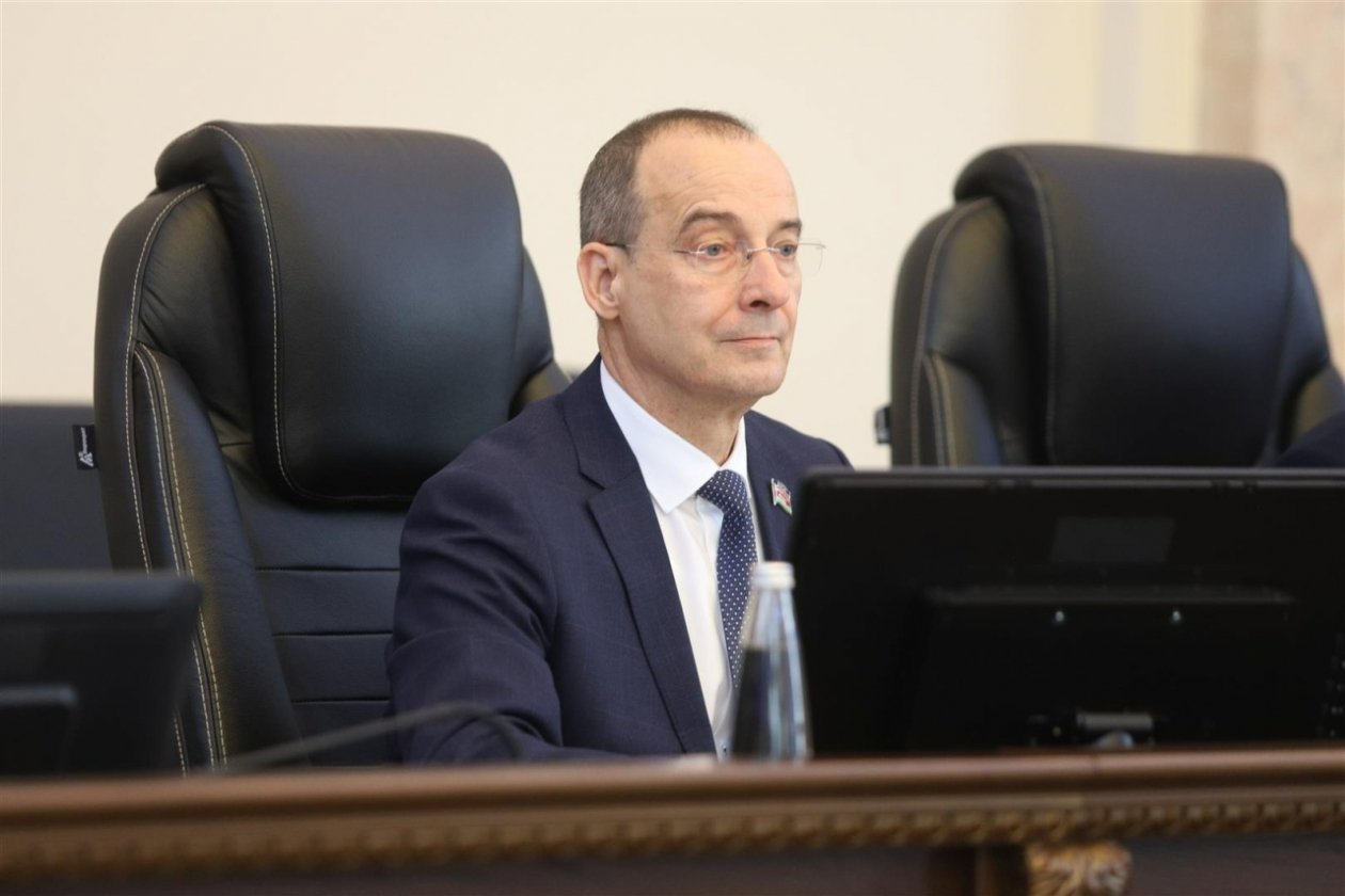 Спикер Заксобрания Кубани Юрий Бурлачко вошел в пятерку самых медийных в России Пресс-служба Заксобрания Краснодарского края