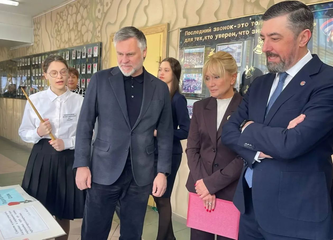 35 лет со дня основания: в Нерюнгри прошёл юбилей гимназии № 1 пресс-служба главы и правительства РС (Я)