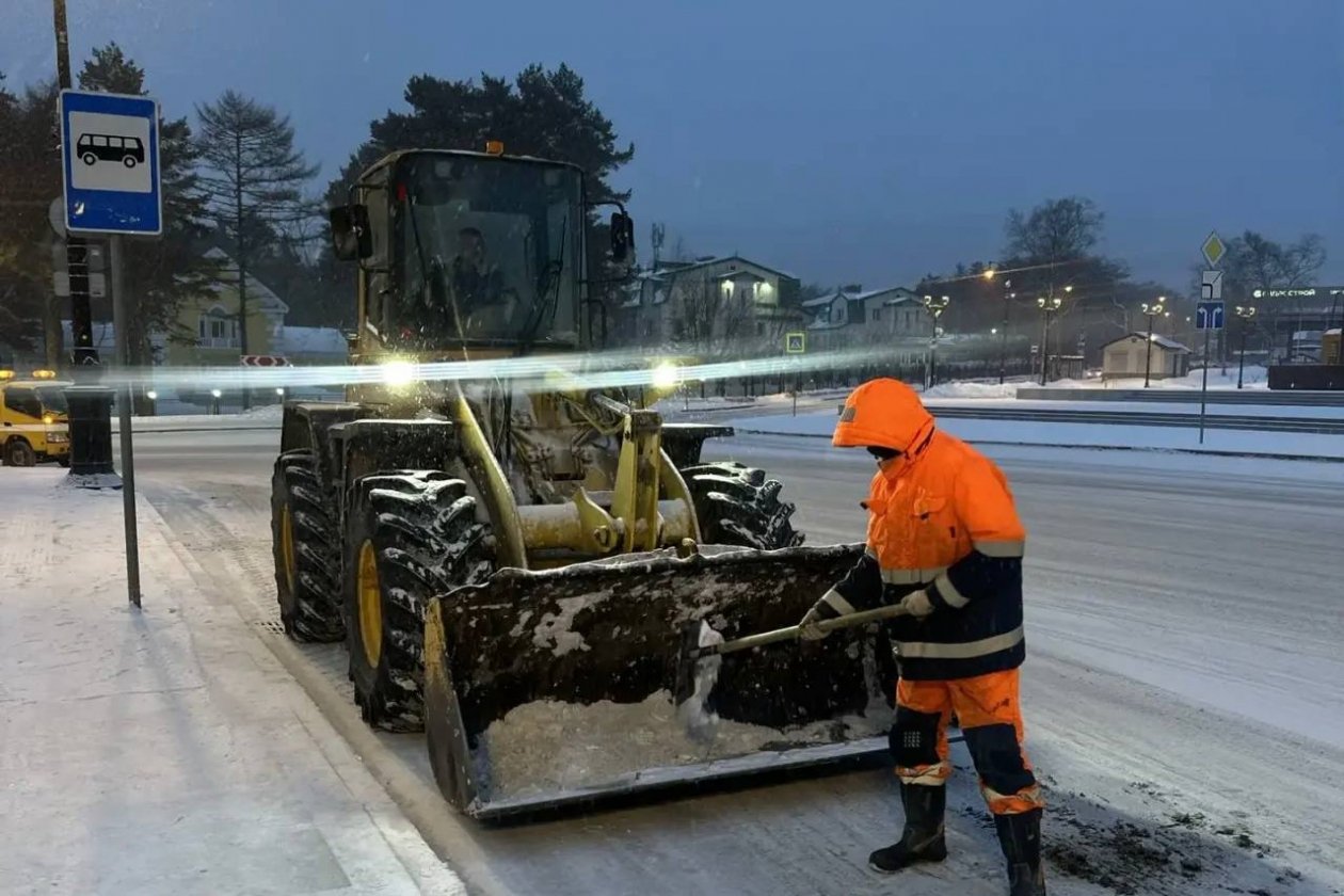 Уборка снега в Южно-Сахалинске пресс-служба администрации Южно-Сахалинска