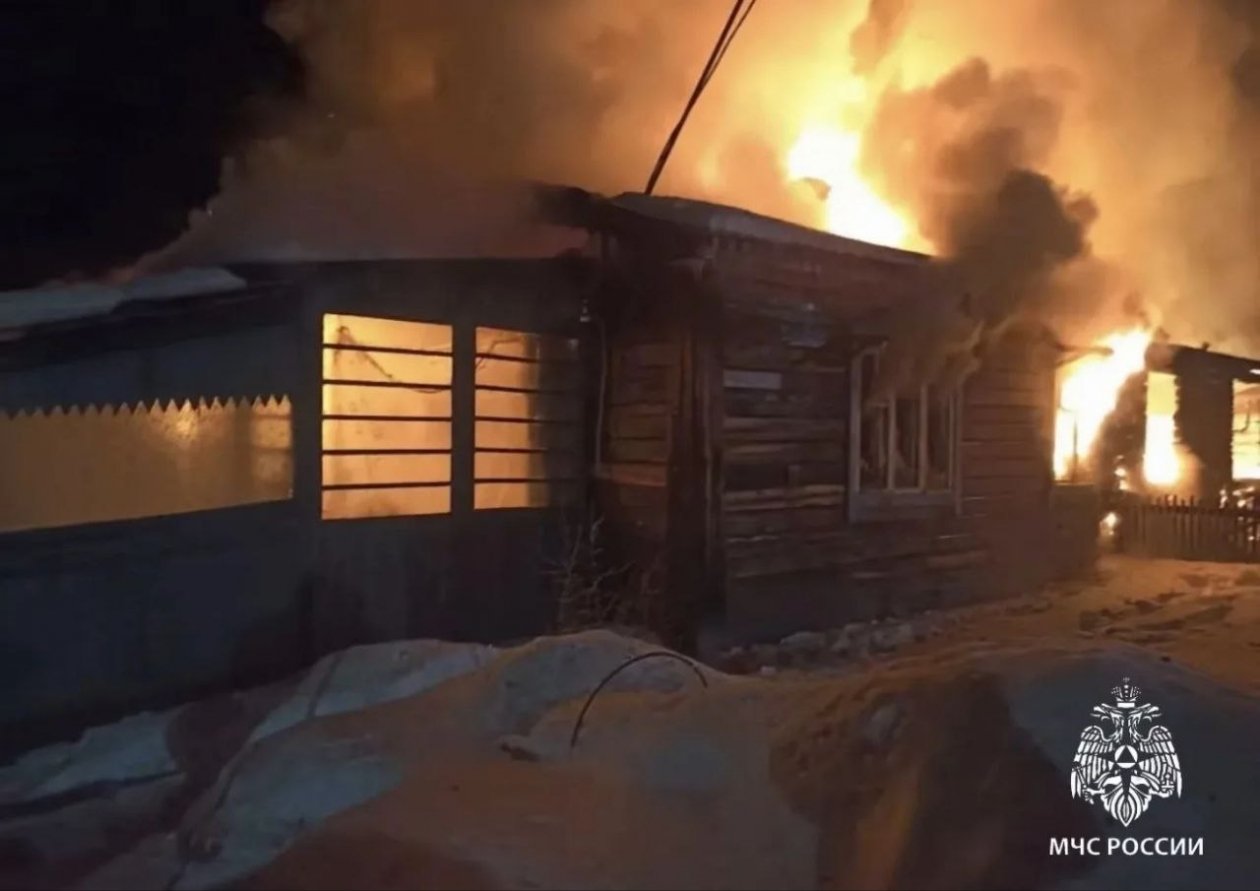 Женщина обожгла лицо на пожаре в Нижнеилимском МО пресс-служба ГУ МЧС России по Иркутской области