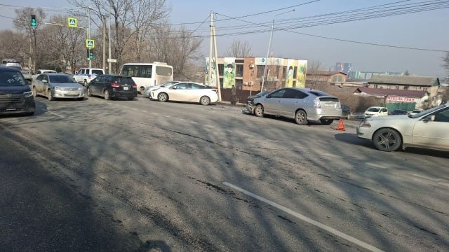 Водитель автобуса проехал на красный и устроил ДТП с пострадавшими в Уссурийске пресс-служба УМВД России по Приморскому краю