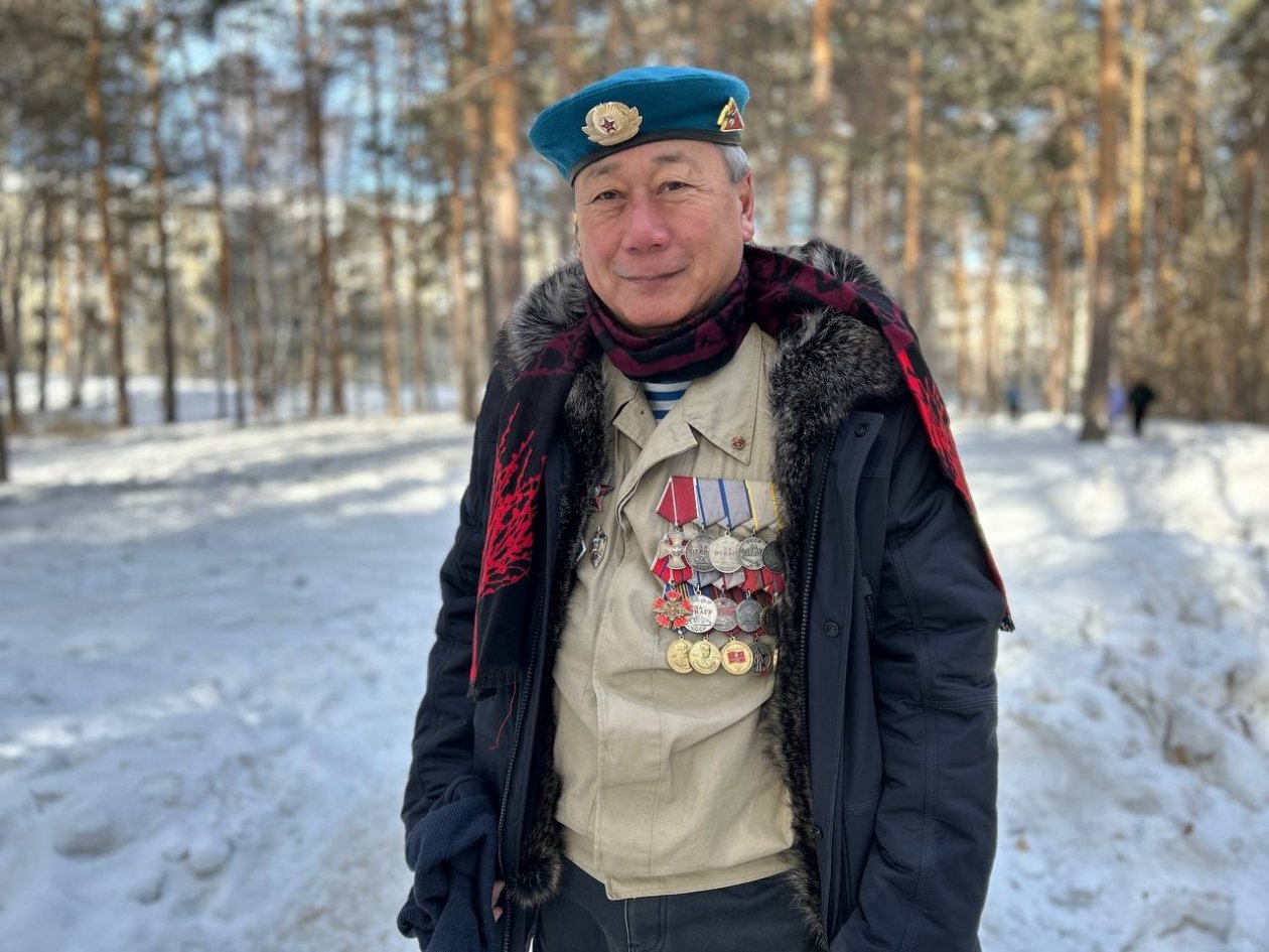 В Ангарске почтили память погибших в Афганистане военнослужащих Официальный тг-канал мэра АГО Алексей Петрова