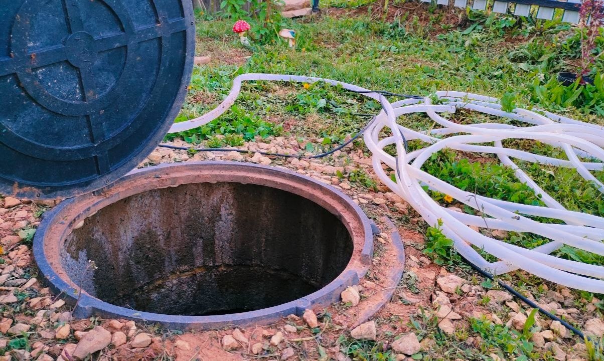 Выгребная яма Автора