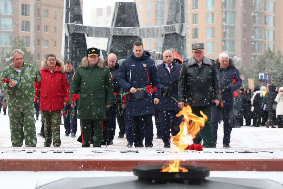Память россиян, исполнявших служебный долг за пределами Отечества, почтили в Хабаровске Антон Шевченко