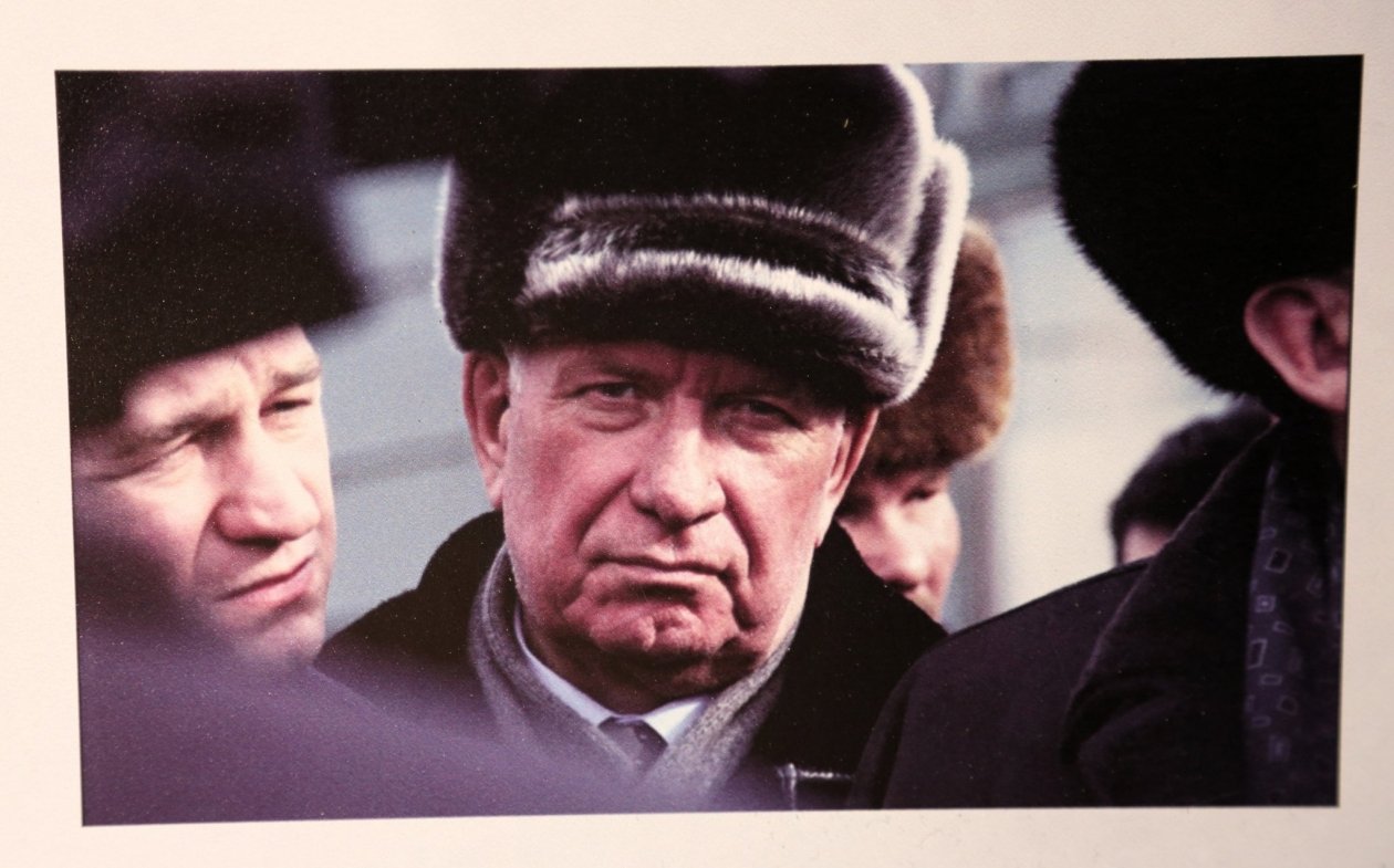 В Улан-Удэ почтили память президента выставкой UlanMedia