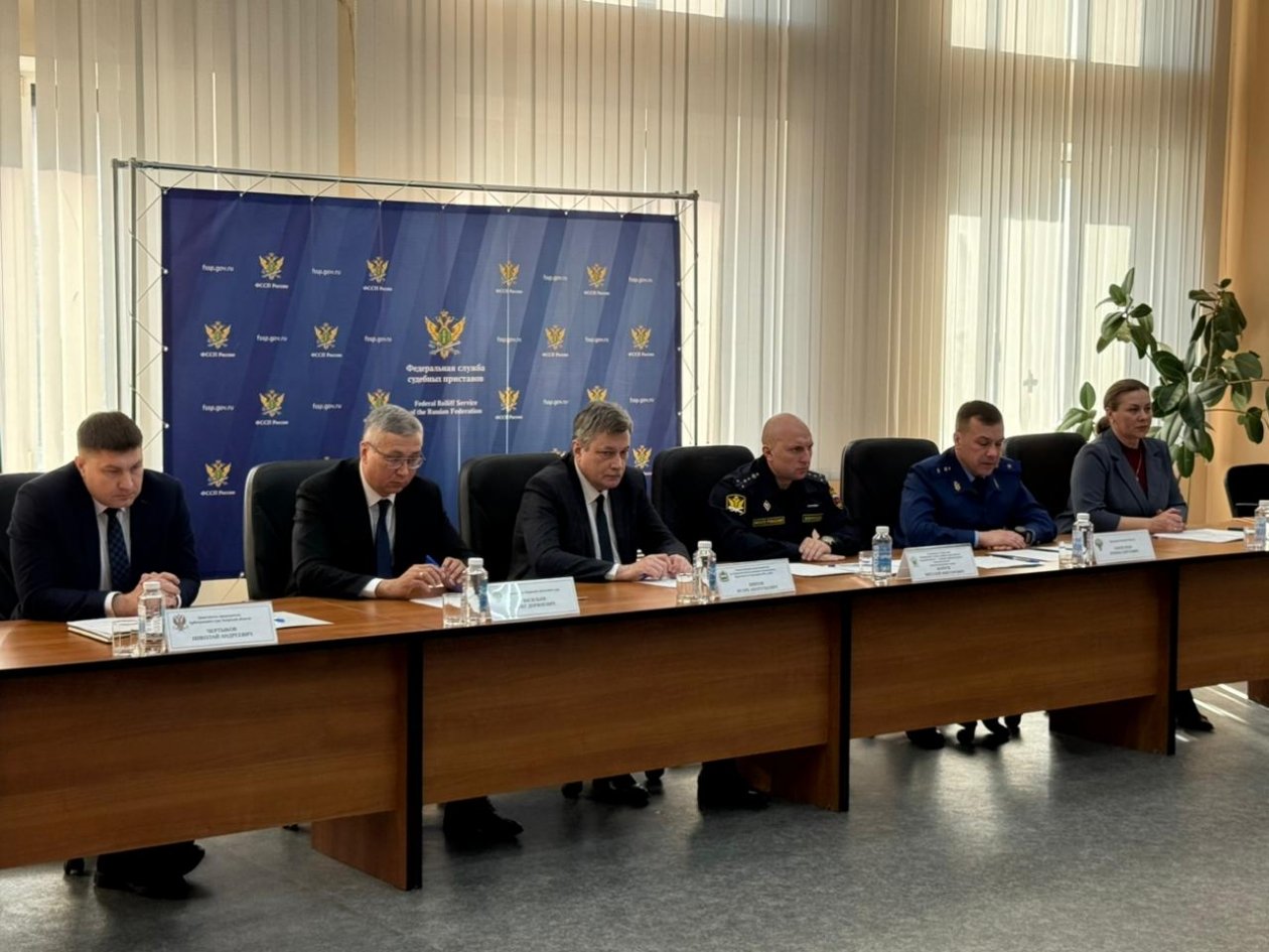 В бюджет РФ поступило 818 млн рублей фискальных платежей пресс-служба УФССП России по Амурской области