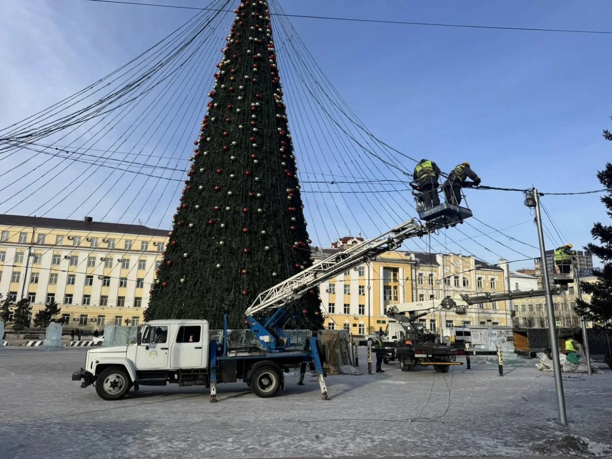 Ёлку уберут КГХ Улан-Удэ