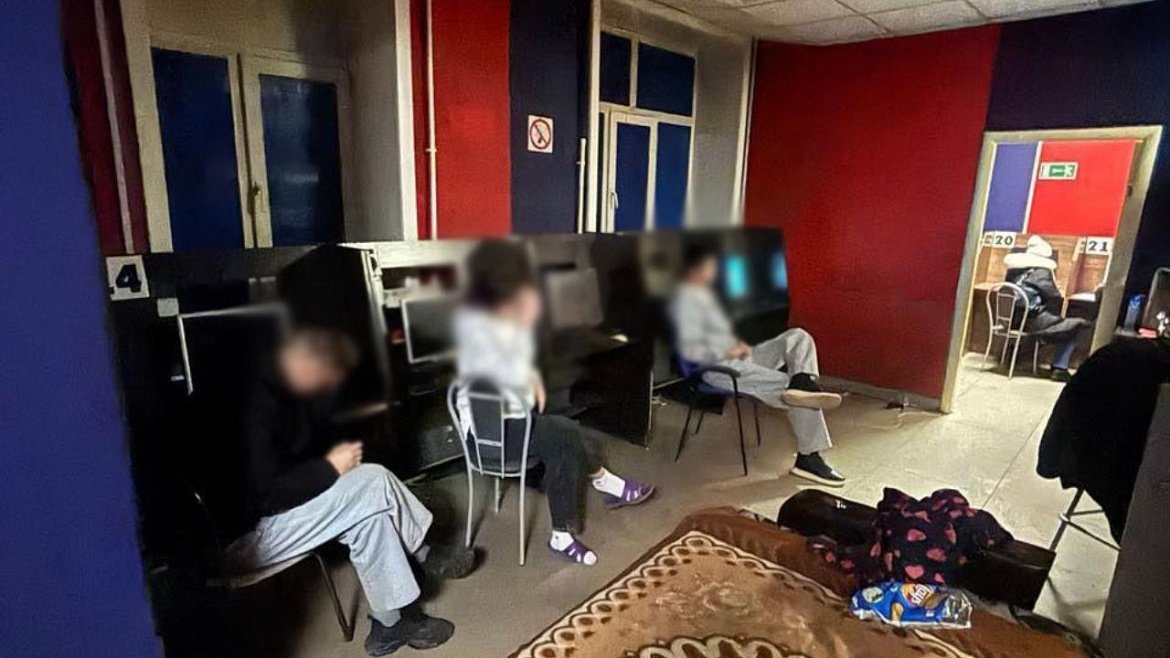 19-летнюю организатора подпольного казино в Бурятии отправили в суд МВД по Бурятии