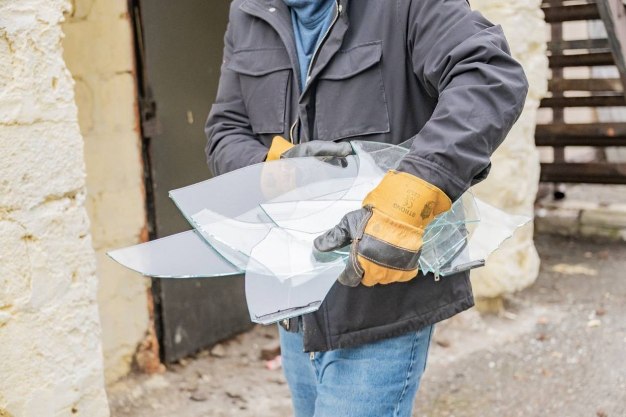 Последствия атаки ВСУ ликвидируют в городе Правительство Севастополя