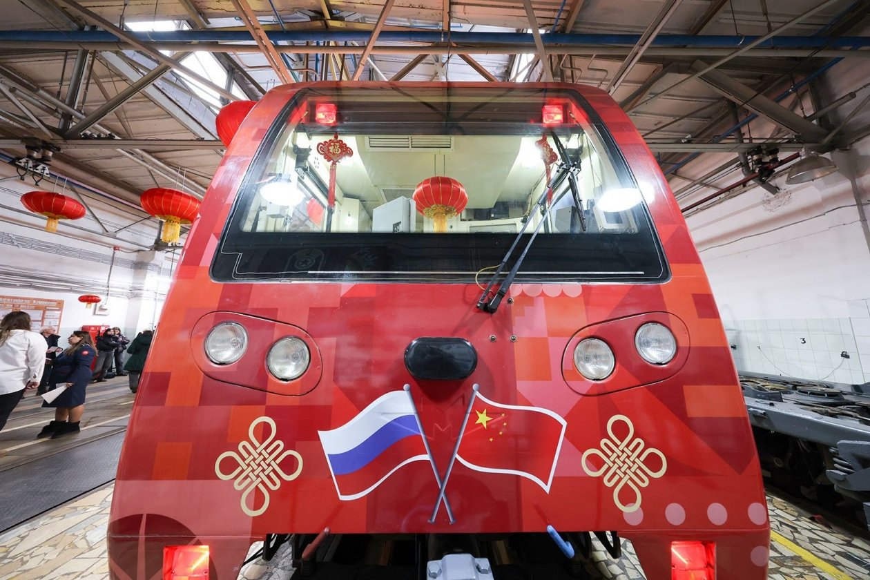 &quotКитайский поезд&quot https://www.mos.ru