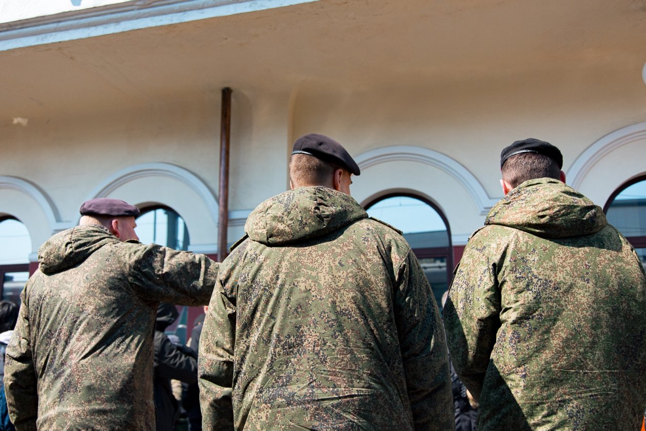 Участникам спецоперации разрешили брать до 35 дней отпуска за свой счет Илья Аверьянов, ИА PrimaMedia.ru