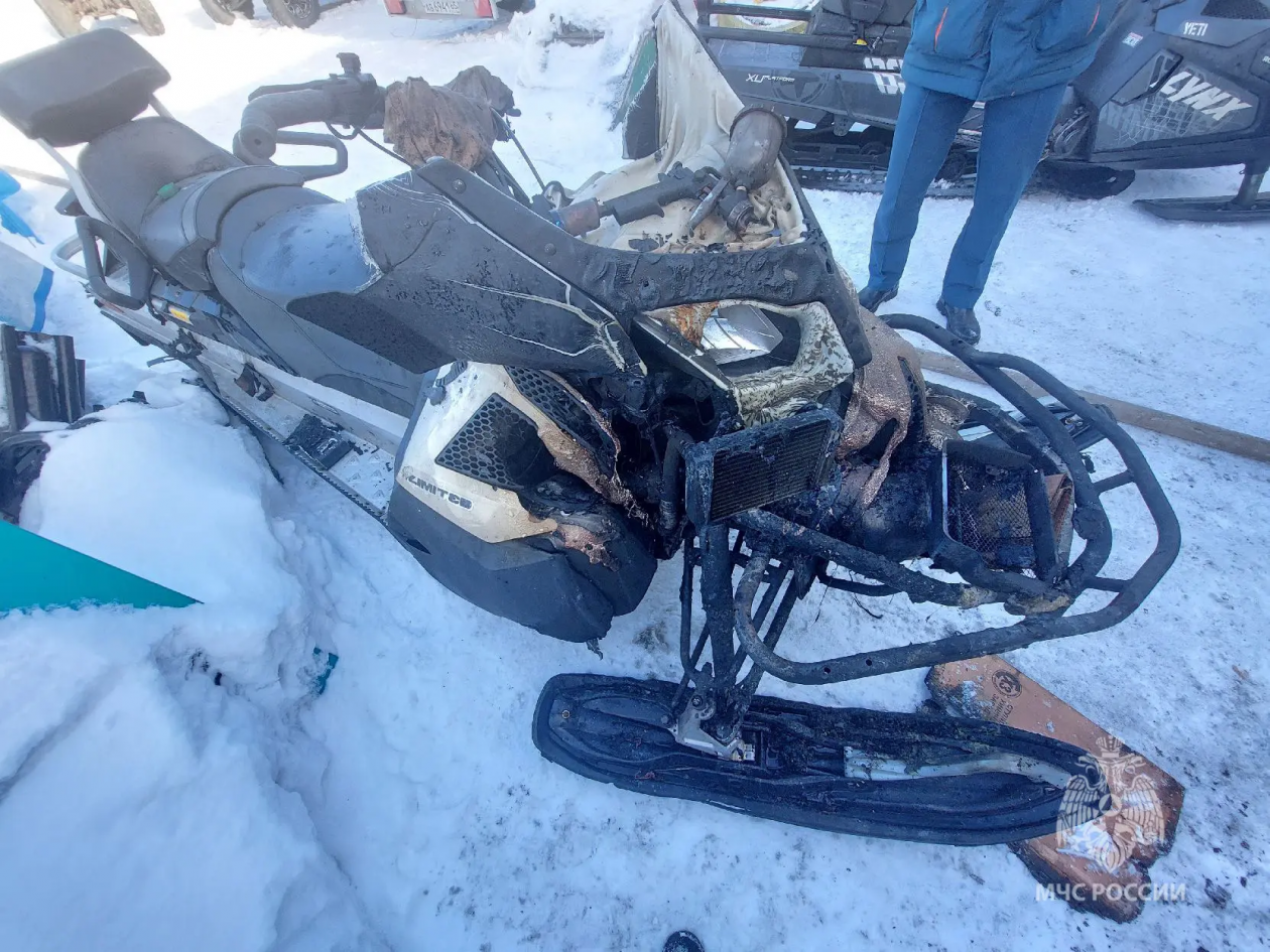 Снегоход вспыхнул в гараже в Южно-Сахалинске пресс-служба ГУ МЧС России по Сахалинской области