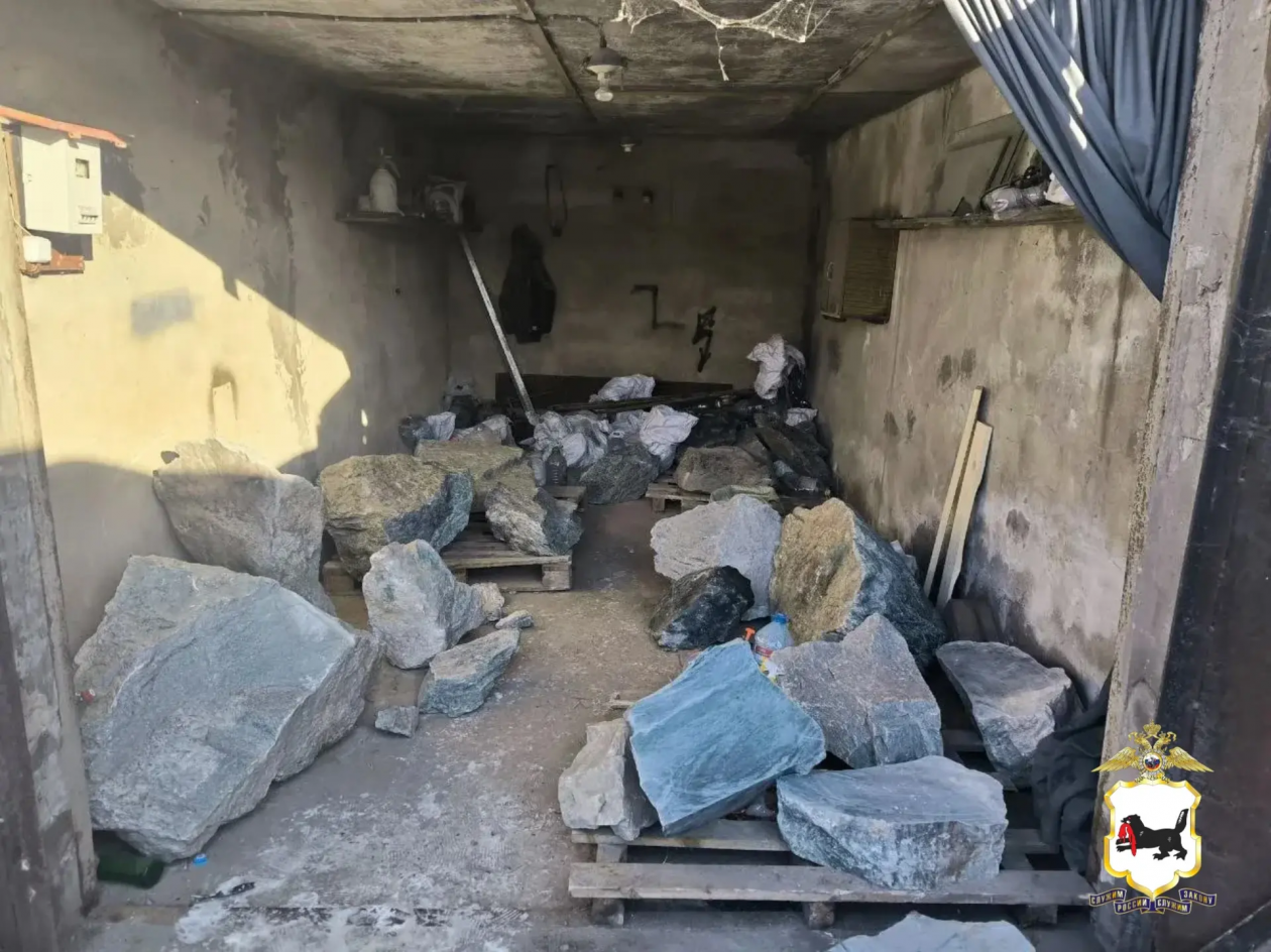 В Иркутском районе силовики пресекли незаконный оборот нефрита на 5 млн рублей Пресс-служба ГУ МВД России по Иркутской области