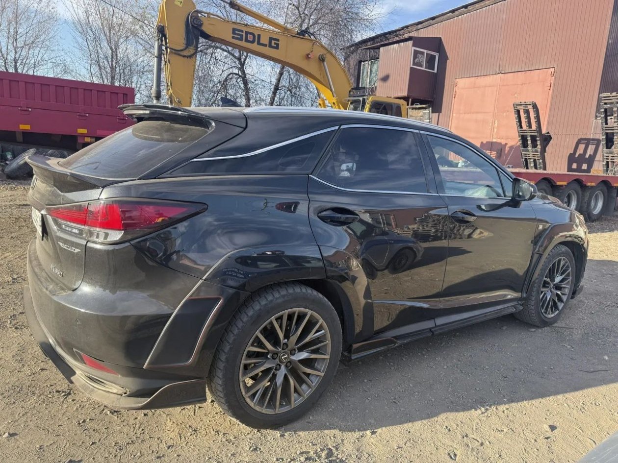 Руководитель коммерческой организации продал кроссовер, находящийся под арестом УФССП России по Амурской области