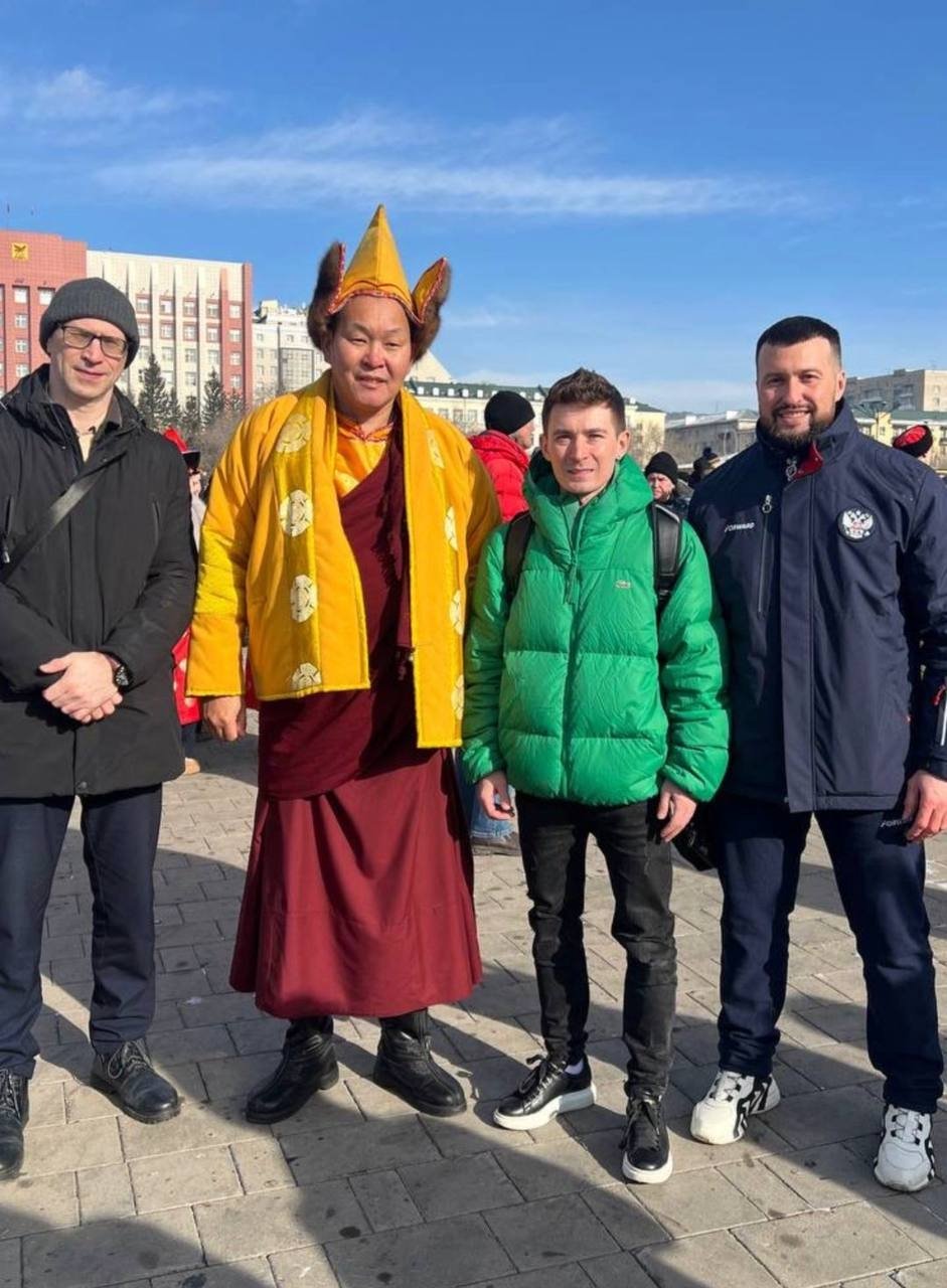 Давид Белявский (в зелёном) тг-канал (18+) правительства края