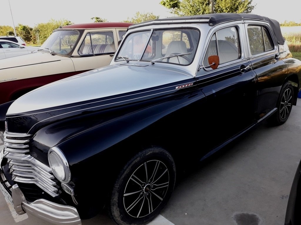 ретро-автомобиль &quotВолга&quot Людмила Лата, ИА KrasnodarMedia