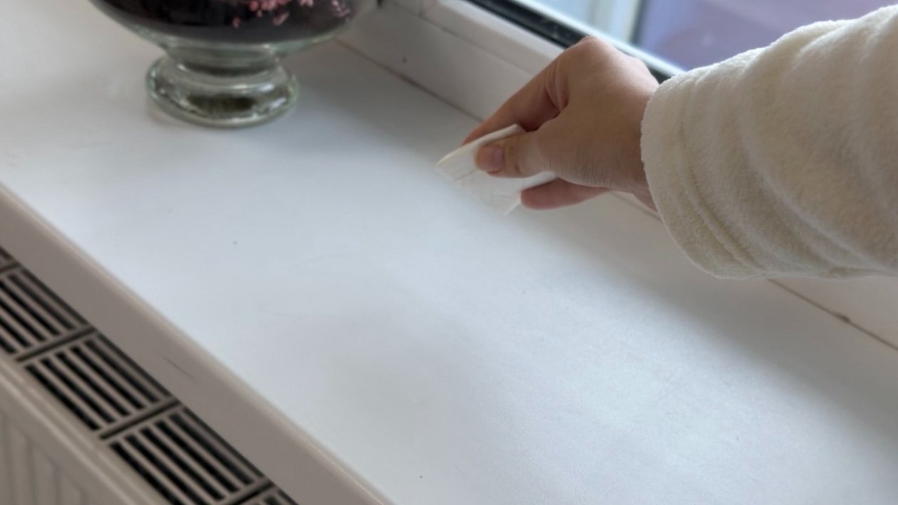 Подоконник будет белее сливочного пломбира: 2 капли на ватку и протираю - лежит у каждого дома ИА Stavropol.Media