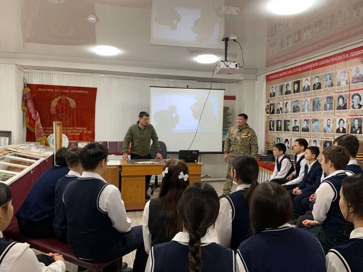 Ветераны СВО в Бурятии стали наставниками для молодежи фонда &quotЗащитники Отечества&quot в Бурятии