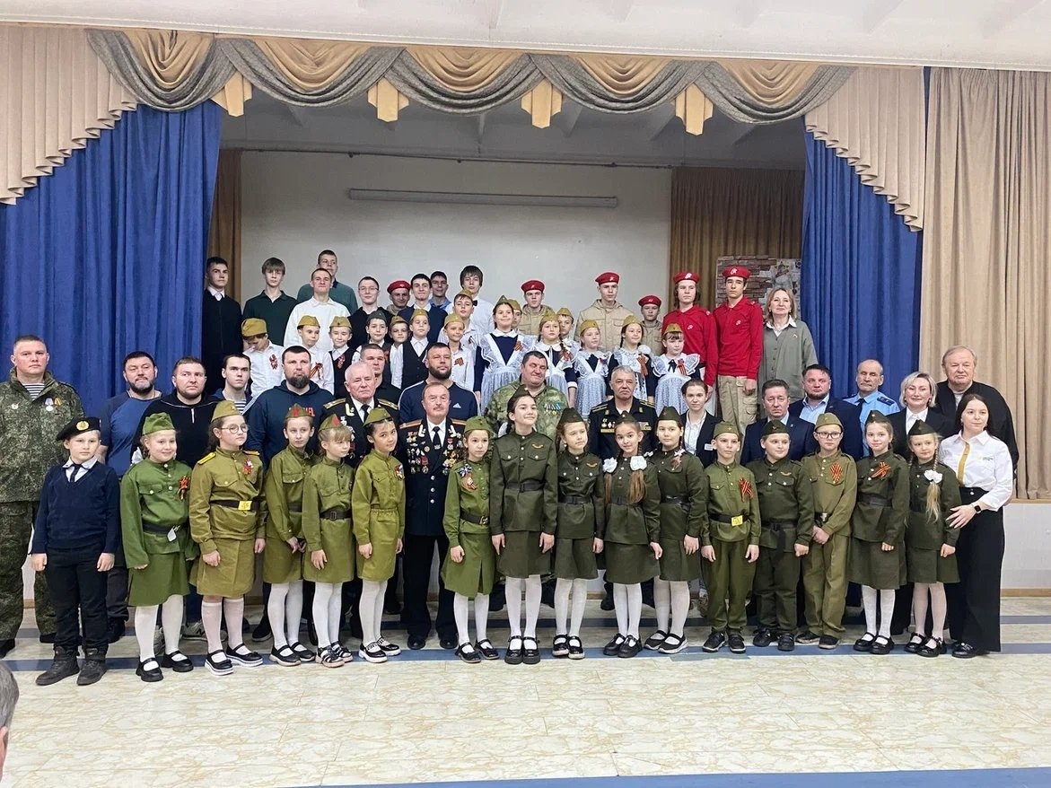 Патриотическое мероприятие прошло в стенах школы № 1 &quotПолюс&quot Анна Франц