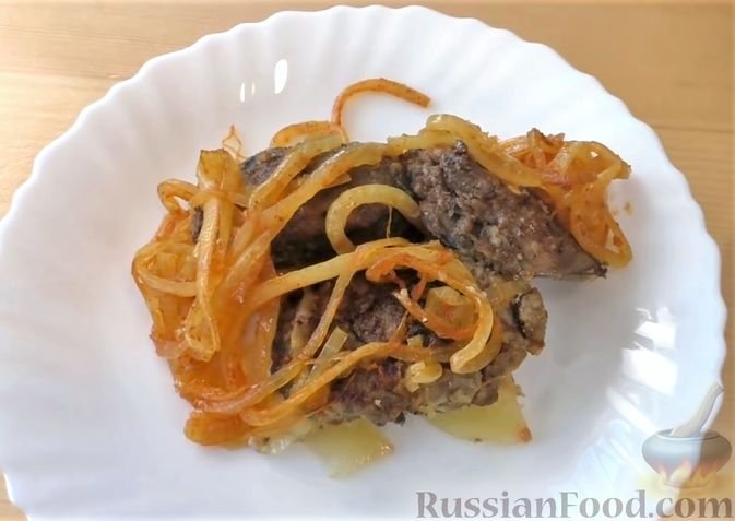 Хрустящая, сочная жареная печень с яблоками и луком - готовлю только так russianfood.com