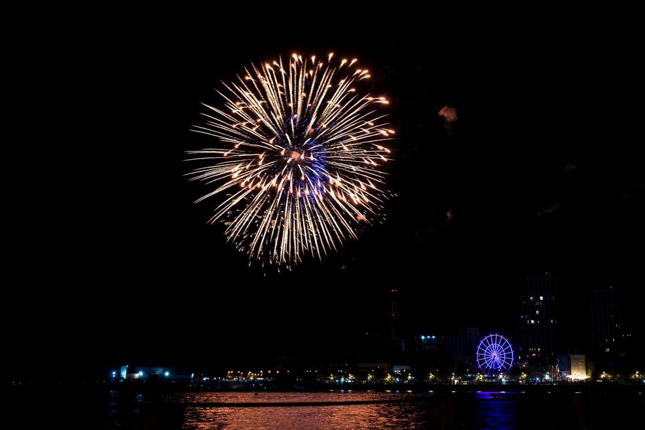 фейерверк, салют Евгений Кулешов, ИА PrimaMedia