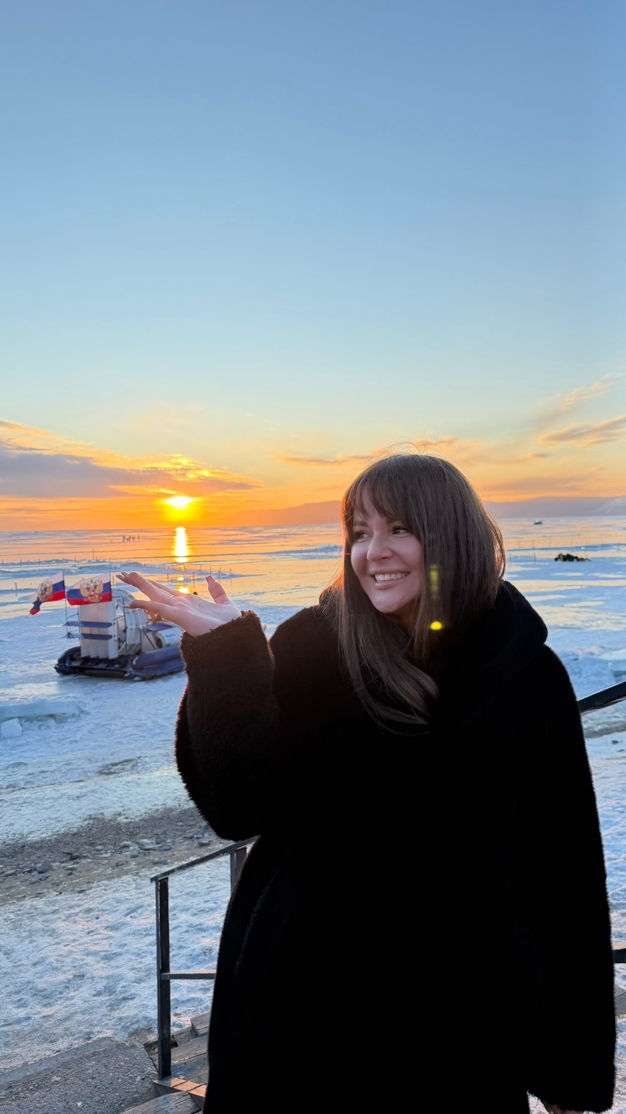 Известная блогер из Москвы прилетела отдохнуть на Байкал сообщество &quotВК&quot (12+) &quotАнастейша&quot