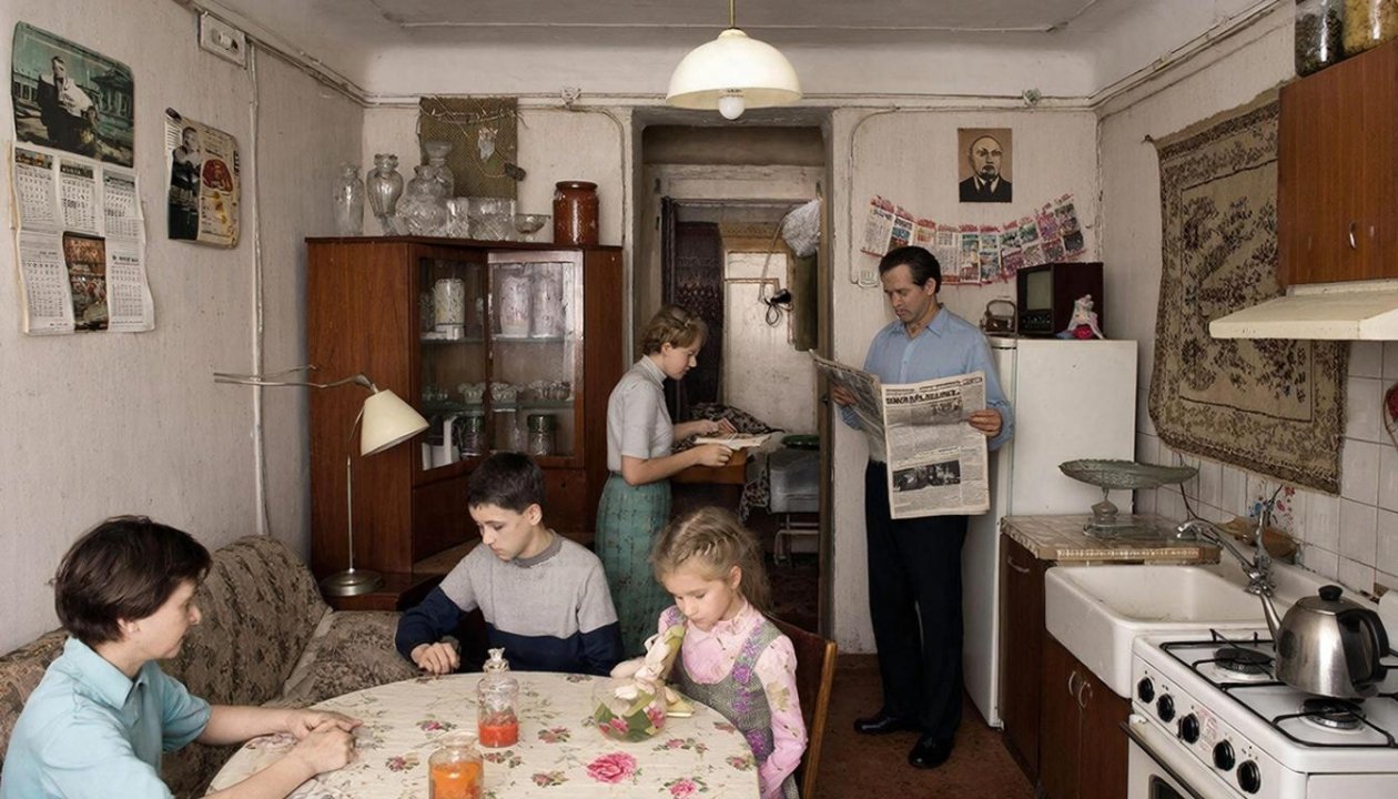 У вас точно советская прописка, если за 60 секунд правильно отвечаете на 7/7 - ТЕСТ ИИ Kandinsky (18+)