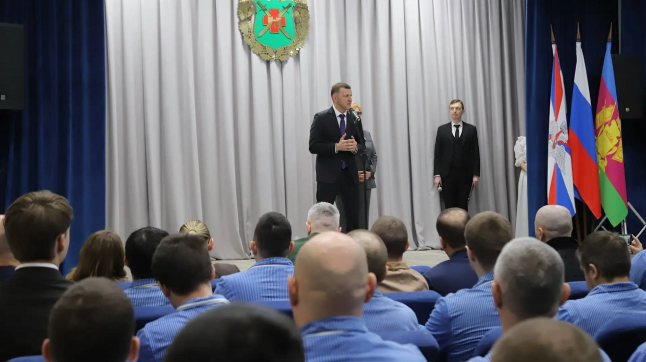  Андрей Зубов