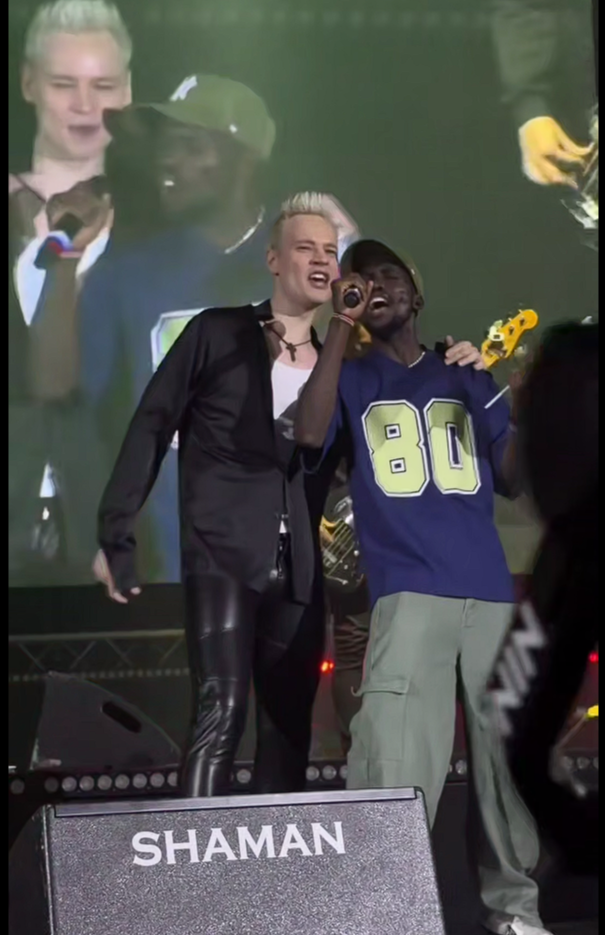 SHAMAN спел песню &quotЯ русский&quot с фанатом в Иркутске Телеграм-канал (18+) Ярослава Дронова