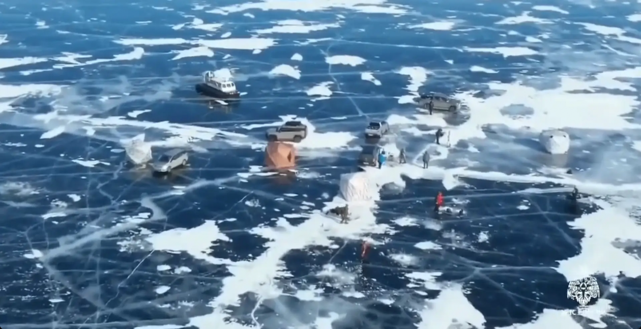 Межведомственные рейды на Байкале выявили десятки нарушений на льду Пресс-служба ГУ МЧС России по Иркутской области