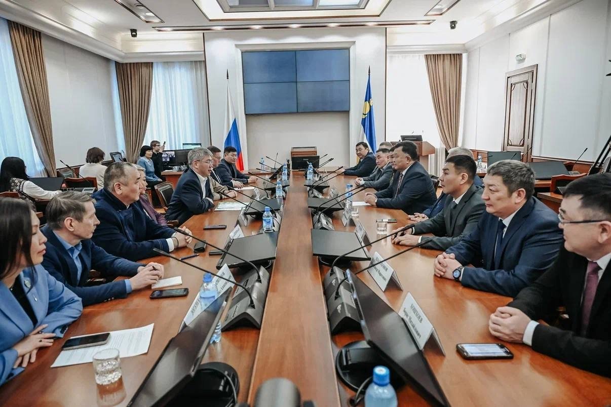 Бурятия и Усть-Ордынский округ укрепляют связи правительство Бурятии