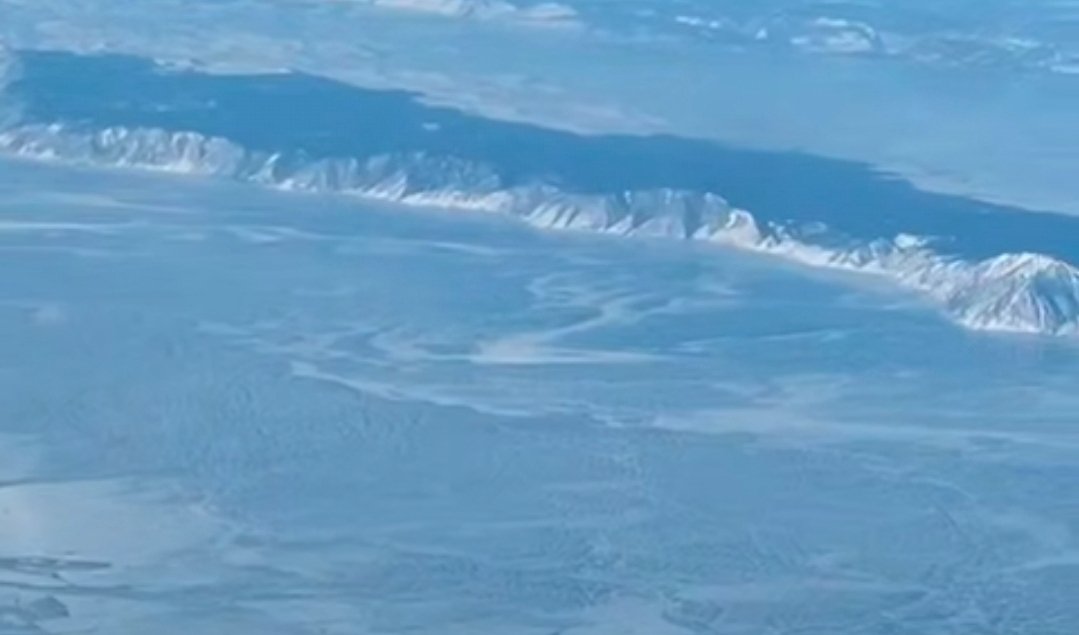Герой России Дамир Юсупов снял замерзший Байкал с высоты 10 км Тг-канал (18+) Дамира Юсупова