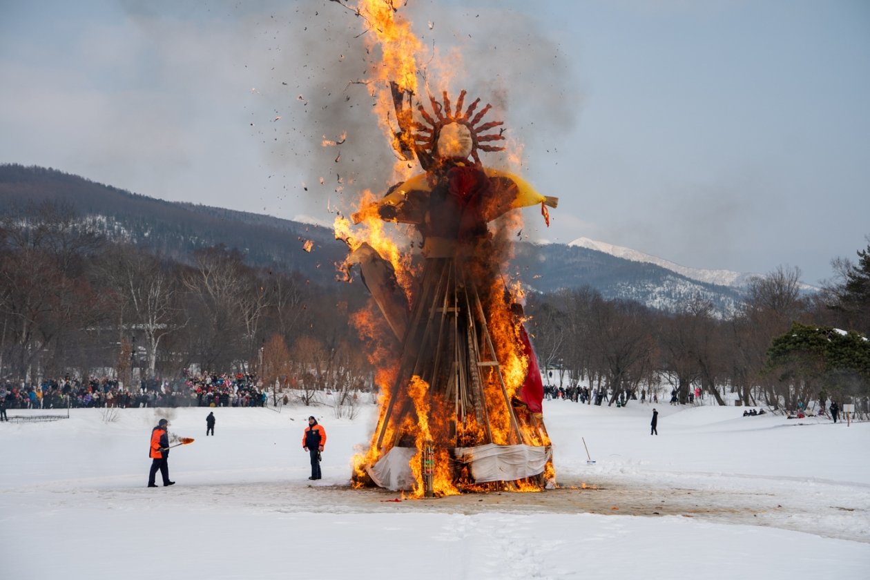 Масленица в Южно-Сахалинске пресс-служба администрации Южно-Сахалинска