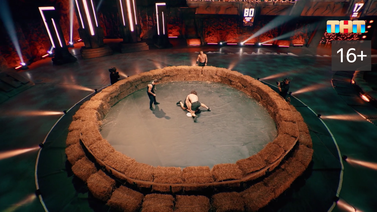 &quotТитаны. Битва сезонов&quot (16+) скриншот шоу (16+)