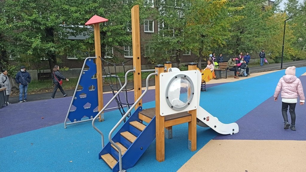 игровая площадка, спорт, дети, двор Вячеслав Бадмаев, ИА UlanMedia