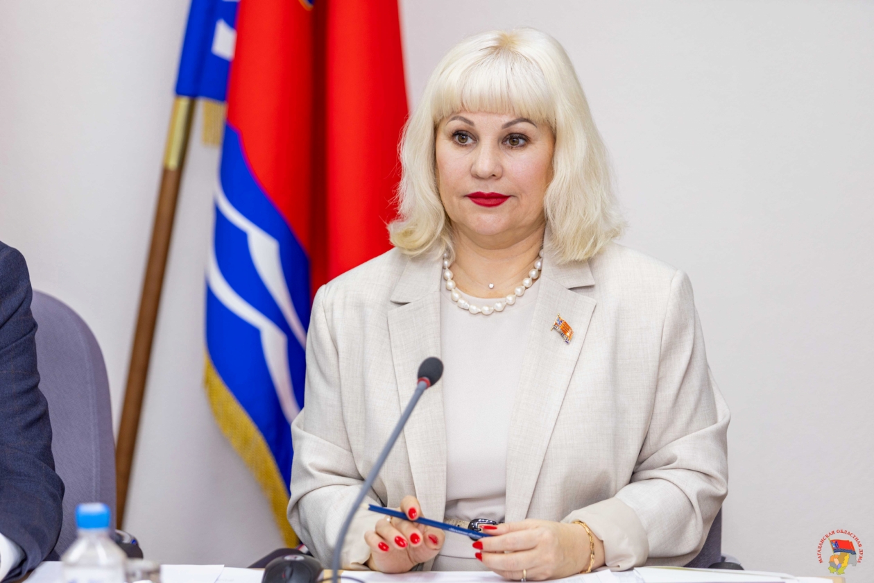 Виктория Голубева: Очень важно, чтобы бойцы знали: их родных не оставляют без внимания, о них заботятся Источник