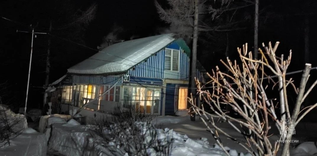 С места происшествия ГУ МЧС России по Магаданской области