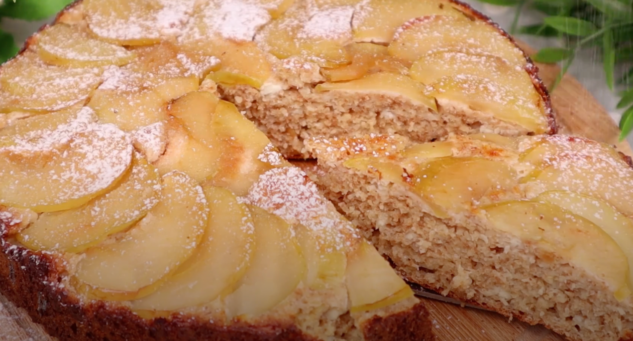 Суперлегкий ПП-пирог: его можно есть даже за 30 минут до сна - без муки и сахара скриншот видео дзен-канала &quotoliv&quotедка | Душевные рецепты&quot (12+)