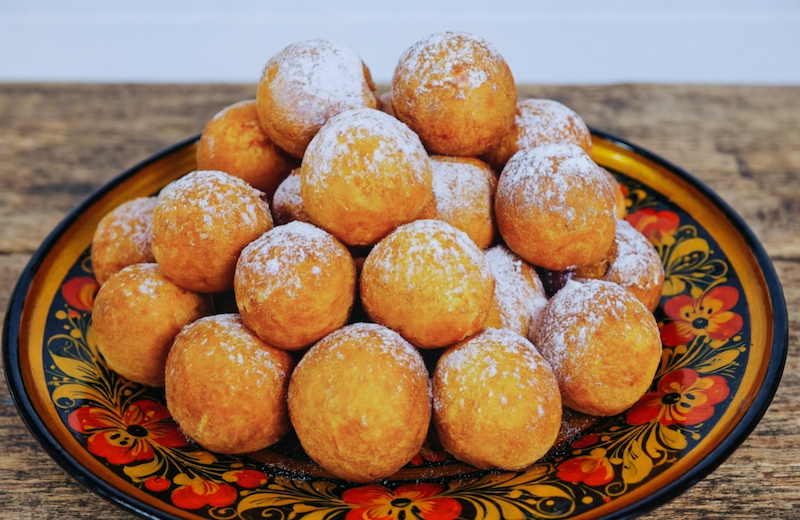 Тематическое фото Сгенерировано Qwen Chat (18+)