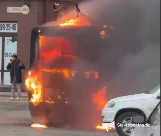 В МЧС раскрыли подробности о возгорании троллейбуса в Ставрополе ИА Stavropol.Media