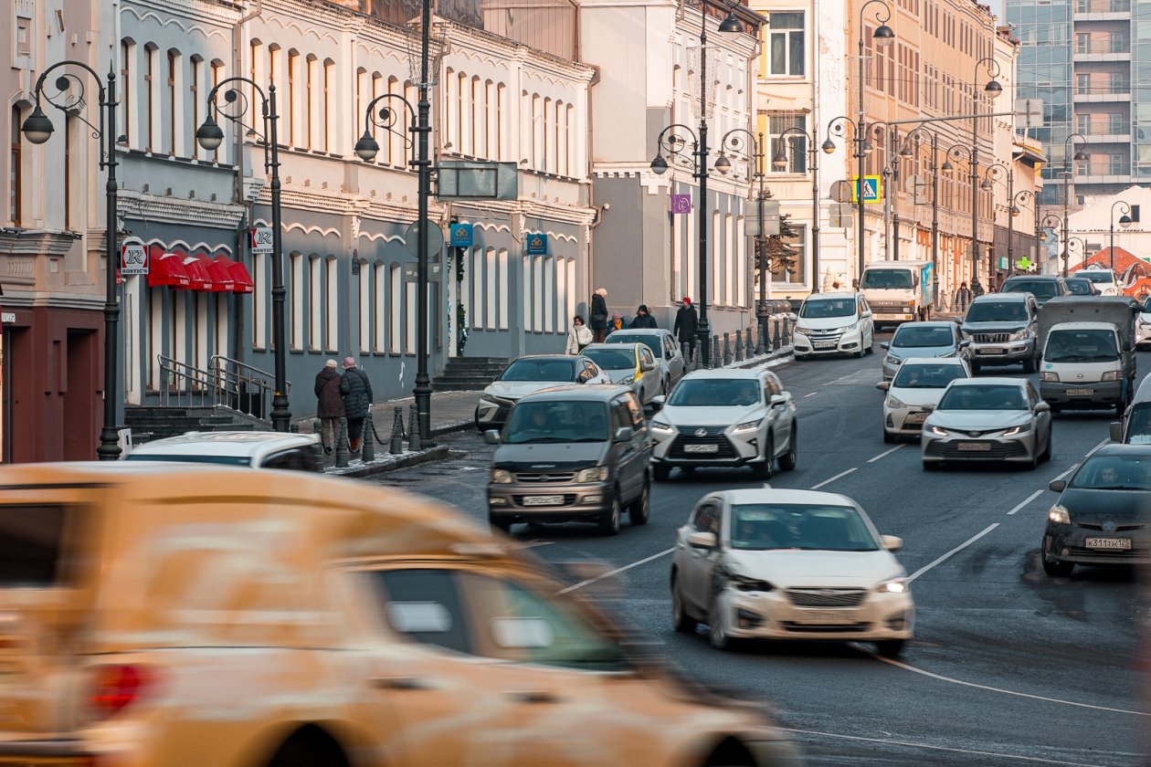 Машина, дорога Илья Аверьянов, ИА PrimaMedia.ru