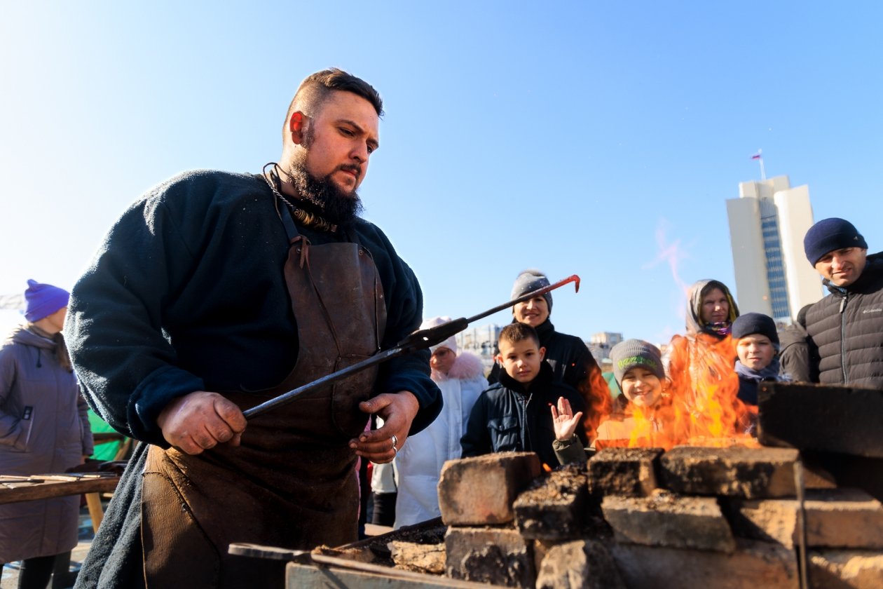 кузнец Евгений  Кулешов, ИА PrimaMedia