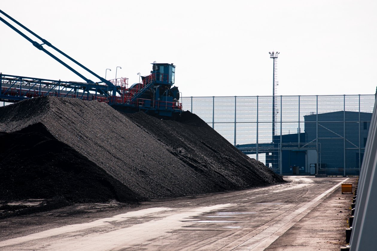 Уголь Илья Аверьянов, ИА PrimaMedia.ru